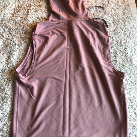 Lululemon mauve pullover sleeveless hoodie - Picture 5 of 5